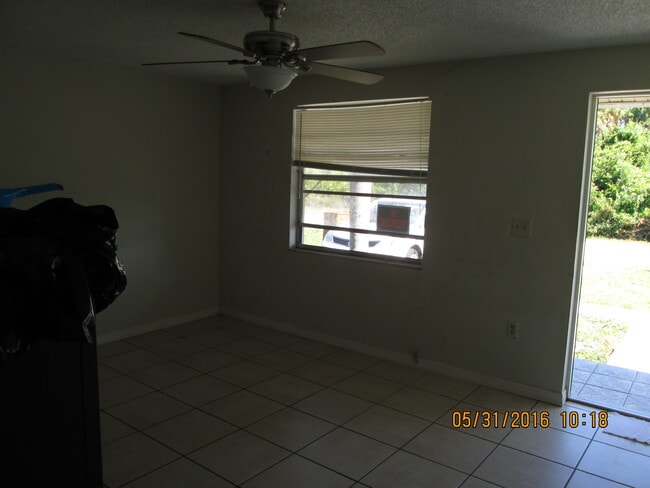 12255 Van Loon Ave, Unit A in Port Charlotte, FL - Building Photo - Building Photo