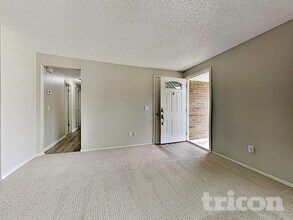 2659 Pinewood Blvd E in Middleburg, FL - Building Photo - Building Photo