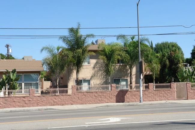 4956 Sepulveda Blvd in Sherman Oaks, CA - Building Photo - Building Photo