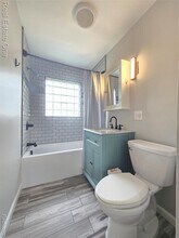 28425 Alger St in Madison Heights, MI - Building Photo - Building Photo