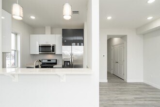 144 Bergen Ave in Jersey City, NJ - Building Photo - Building Photo
