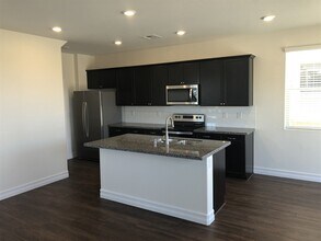 5824 Petronius St in Las Vegas, NV - Building Photo - Building Photo