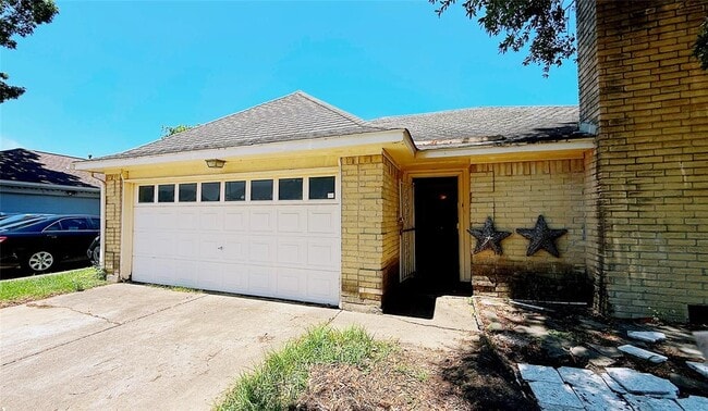9518 Langdon Ln in Houston, TX - Foto de edificio - Building Photo