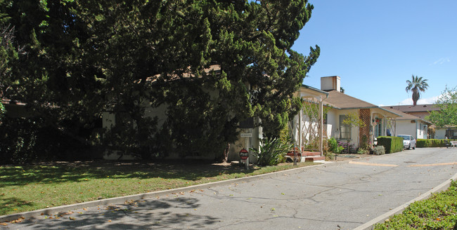 1314 Los Robles Ave in Pasadena, CA - Foto de edificio - Building Photo