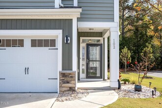 102 Shady Top Ln in Durham, NC - Building Photo - Building Photo