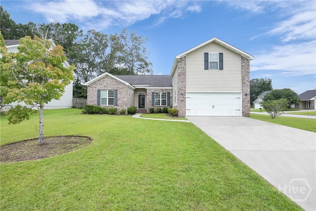 101 Austin Way in Savannah, GA - Building Photo