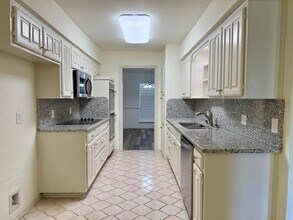 3812 Wrentham Dr in Arlington, TX - Building Photo - Building Photo