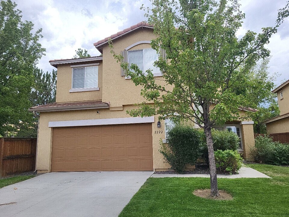 2222 San Remo Dr in Sparks, NV - Building Photo