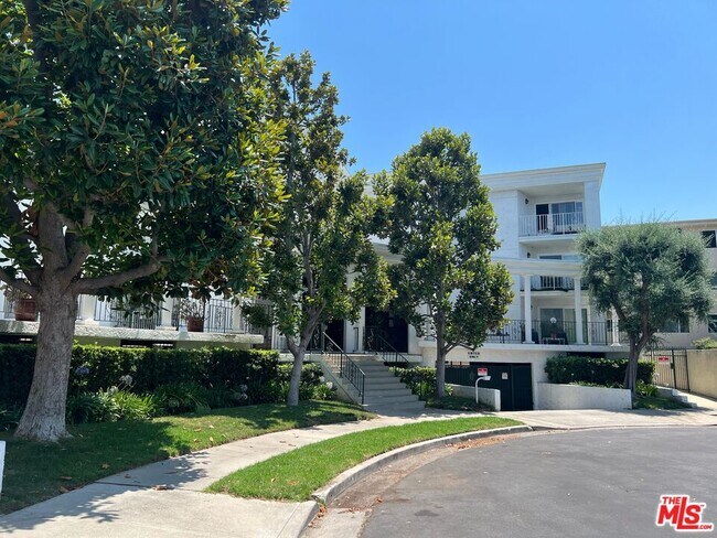 4520 Natick Ave in Los Angeles, CA - Building Photo - Building Photo