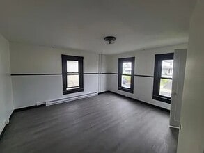 125 Walnut St in Dunmore, PA - Building Photo - Building Photo