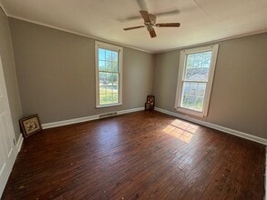 1900 E Ozark Ave in Gastonia, NC - Building Photo - Building Photo