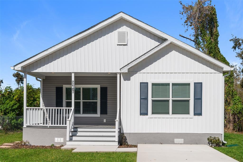 2647 19th St in Sarasota, FL - Foto de edificio