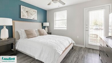 130 Camino De Oro, Unit 910 in San Antonio, TX - Building Photo - Building Photo