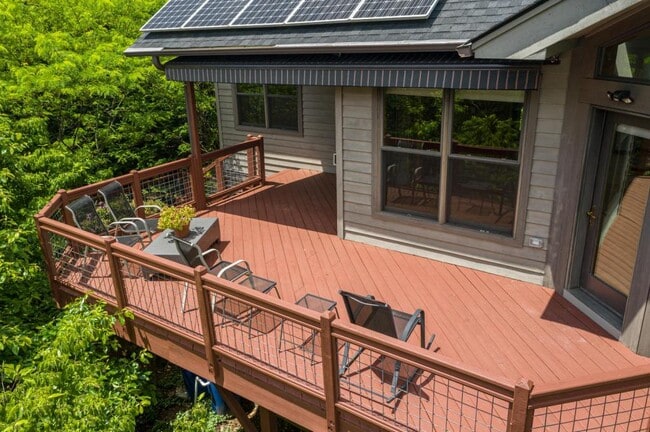 348 Winding Ridge in Black Mountain, NC - Building Photo - Building Photo