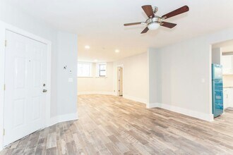 2922 W Logan Blvd in Chicago, IL - Building Photo - Building Photo
