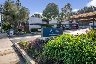 Arrive Rolling Oaks in Thousand Oaks, CA - Building Photo - Building Photo