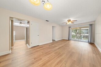 1975 W Bay Dr in Largo, FL - Building Photo - Building Photo