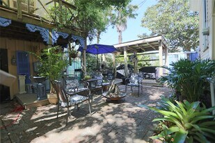 2602 Ursuline St in Galveston, TX - Building Photo