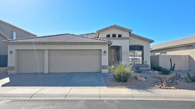 4837 E Morning Vista Ln