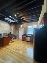 916 W Belmont Ave in Chicago, IL - Building Photo - Building Photo