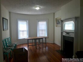 91 Brighton Ave, Unit 1 in Boston, MA - Building Photo