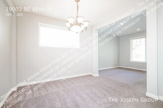 19003 NE 68th St in Redmond, WA - Building Photo - Building Photo