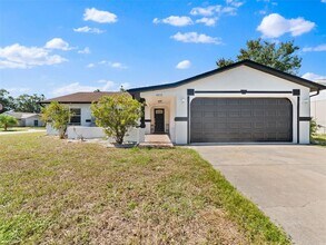 4235 Manxcat Ln in New Port Richey, FL - Building Photo - Building Photo