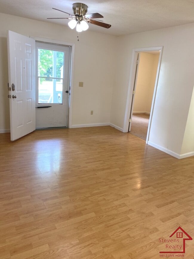 157 Bybee Woods Dr in McMinnville, TN - Building Photo - Building Photo