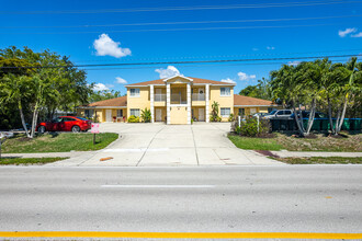 4137 Skyline Blvd in Cape Coral, FL - Building Photo - Building Photo