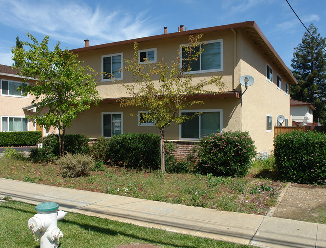 639 West Homestead Road in Sunnyvale, CA - Building Photo - Building Photo