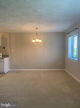 1200 S Arlington Ridge Rd in Arlington, VA - Building Photo - Building Photo