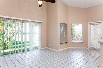 18811 La Costa Ln in Boca Raton, FL - Building Photo - Building Photo