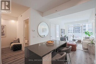 38 Iannuzzi St in Toronto, ON - Building Photo