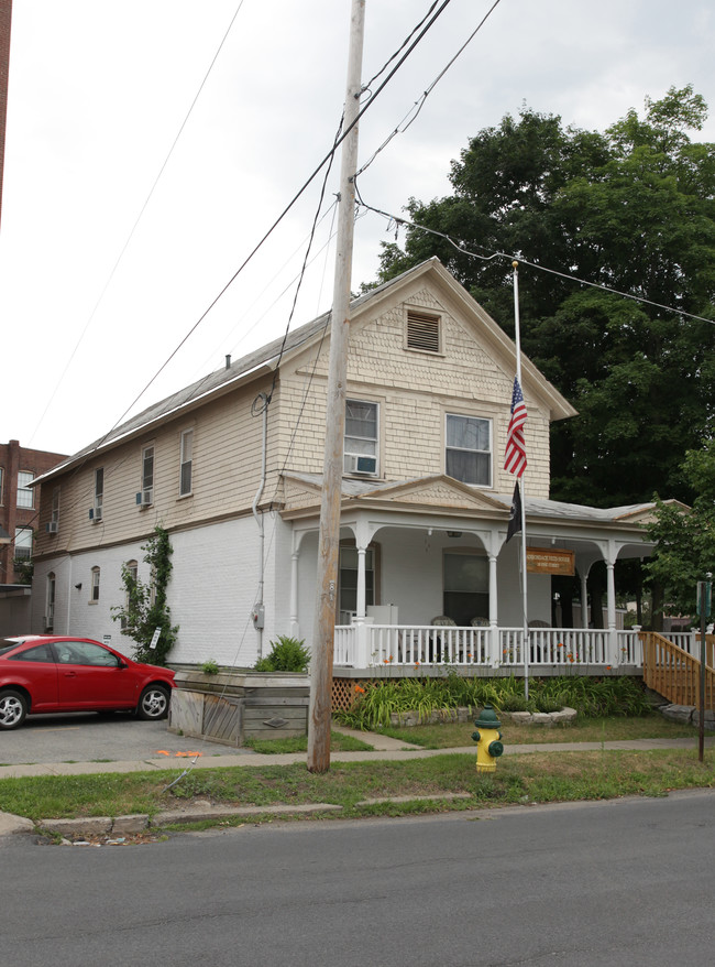 22-26 Pine St in Glens Falls, NY - Building Photo - Building Photo