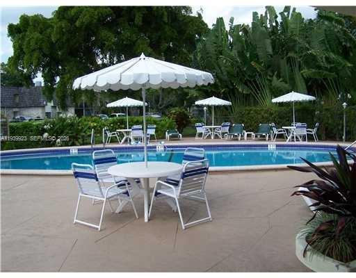 property at 3115 Oakland Shores Dr