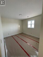 1327 HENRY Frd in Windsor, ON - Building Photo - Building Photo