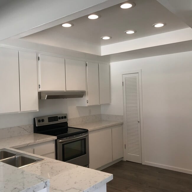 1837 Milbank Rd in Encinitas, CA - Building Photo - Building Photo