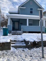 924 S 14th St in New Castle, IN - Building Photo