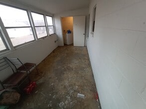 405 N Wilson Ave in Sand Springs, OK - Foto de edificio - Building Photo