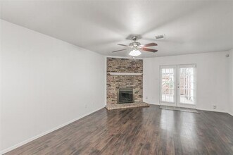 54 Abbey Rd in Euless, TX - Building Photo - Building Photo