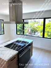530 Westminster Ave in Los Angeles, CA - Building Photo - Building Photo