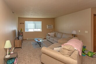 Auburn Manor Apartments in Sioux Falls, SD - Foto de edificio - Interior Photo