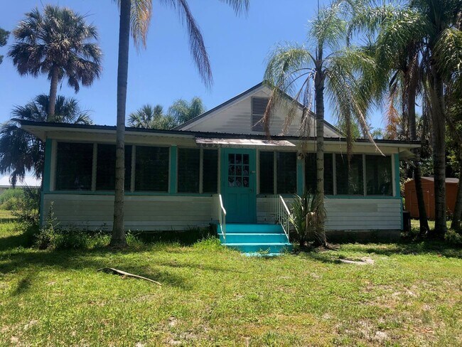 1400 Jacobs Rd in DeLand, FL - Building Photo - Building Photo