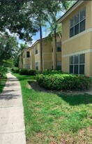 12840 Vista Isles Dr in Plantation, FL - Building Photo
