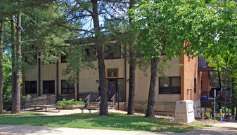 2601 Fraternity Ct Apartments