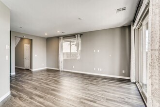 12405 Harbor Isle Ave in Las Vegas, NV - Building Photo - Building Photo