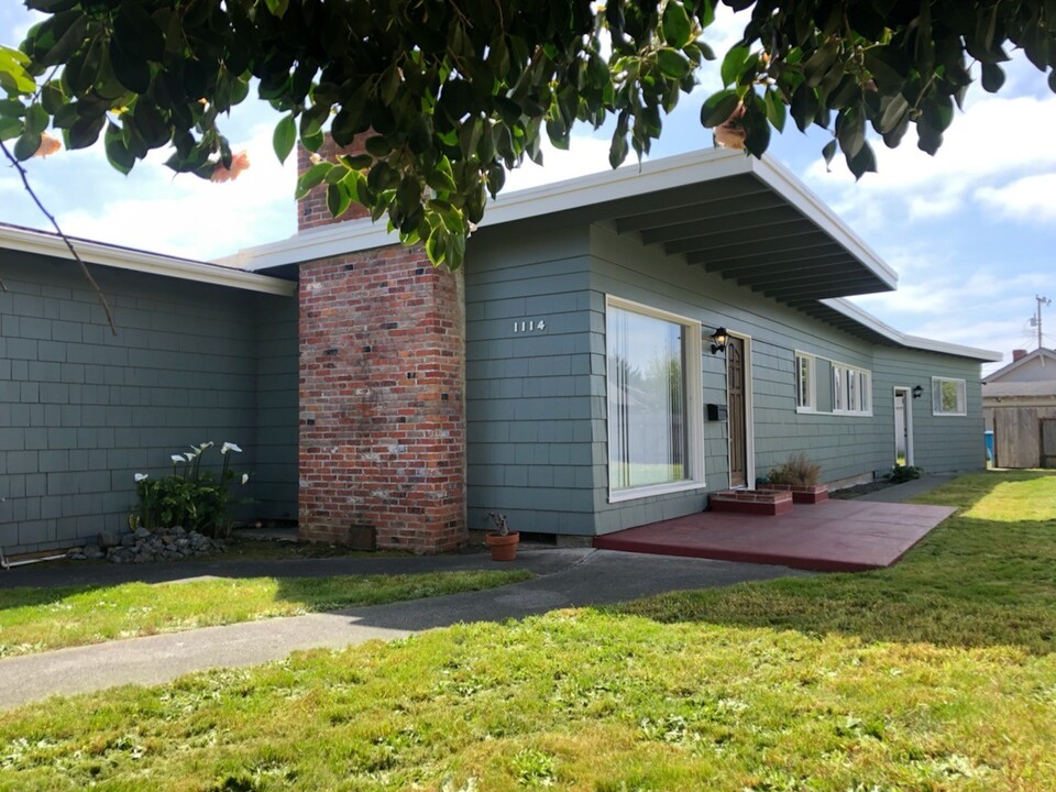 1114 Everding St in Eureka, CA - Building Photo