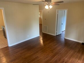 1316 Diuguid Dr in Murray, KY - Building Photo - Building Photo