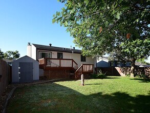 14906 Willow Creek Dr in Omaha, NE - Foto de edificio - Building Photo
