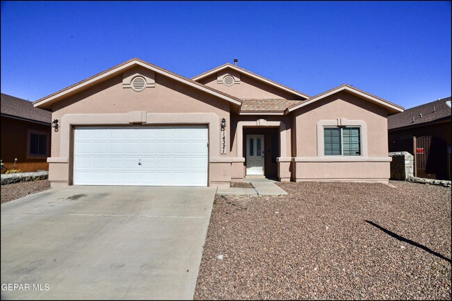 14321 Apache Point Dr in El Paso, TX - Building Photo - Building Photo